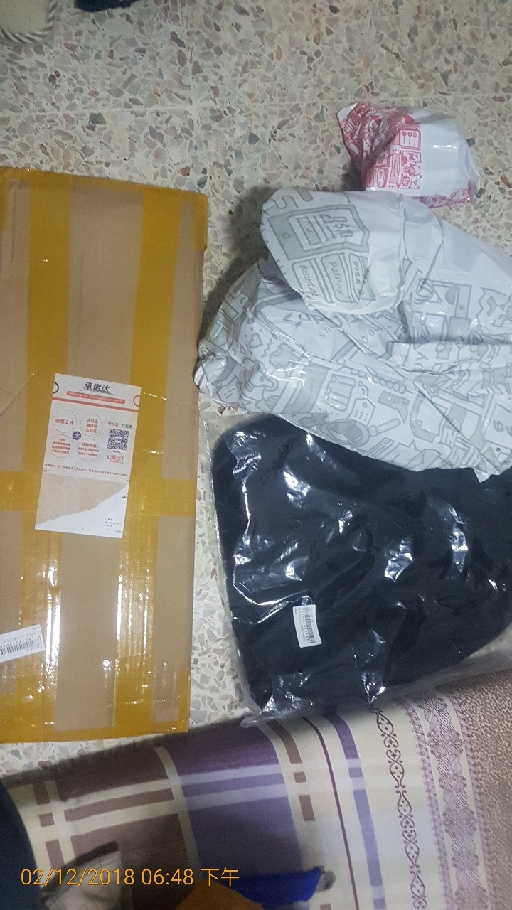 http://img1.superbuy.com/images/app/2018/02/12/3275135115184_4_7_6.jpg?x-oss-process=image/resize,w_950