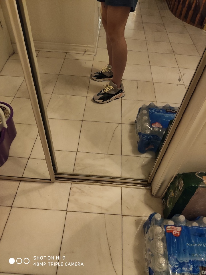http://img1.superbuy.com/images/app/2019/04/20/7586184015557_1_5_5.jpg?x-oss-process=image/resize,w_950