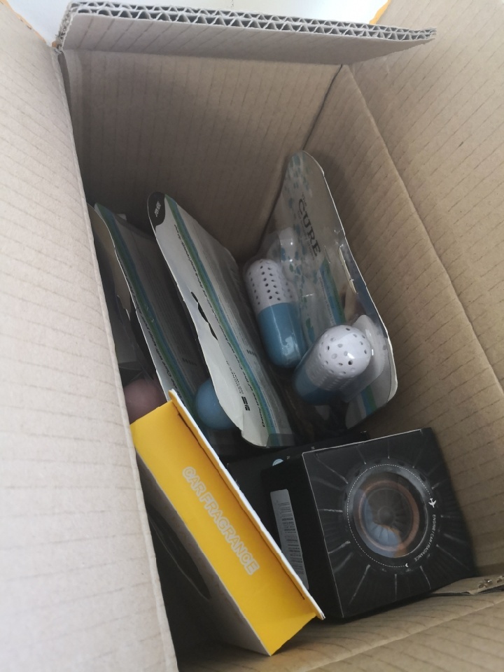 http://img1.superbuy.com/images/app/2019/12/10/0585312115760_2_9_6.jpg?x-oss-process=image/resize,w_950