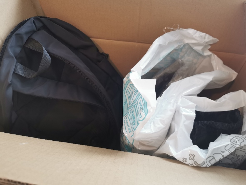 http://img1.superbuy.com/images/app/2021/03/23/1586629316165_0_4_4.jpg?x-oss-process=image/resize,w_950