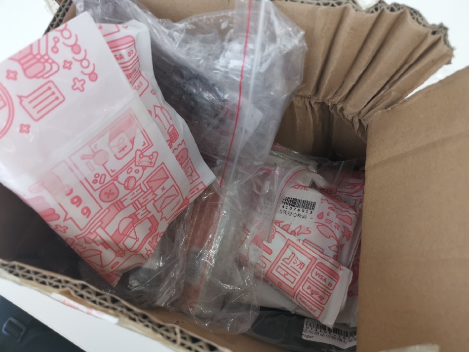 http://img1.superbuy.com/images/app/2021/08/20/5146728816294_8_4_9.jpg?x-oss-process=image/resize,w_950