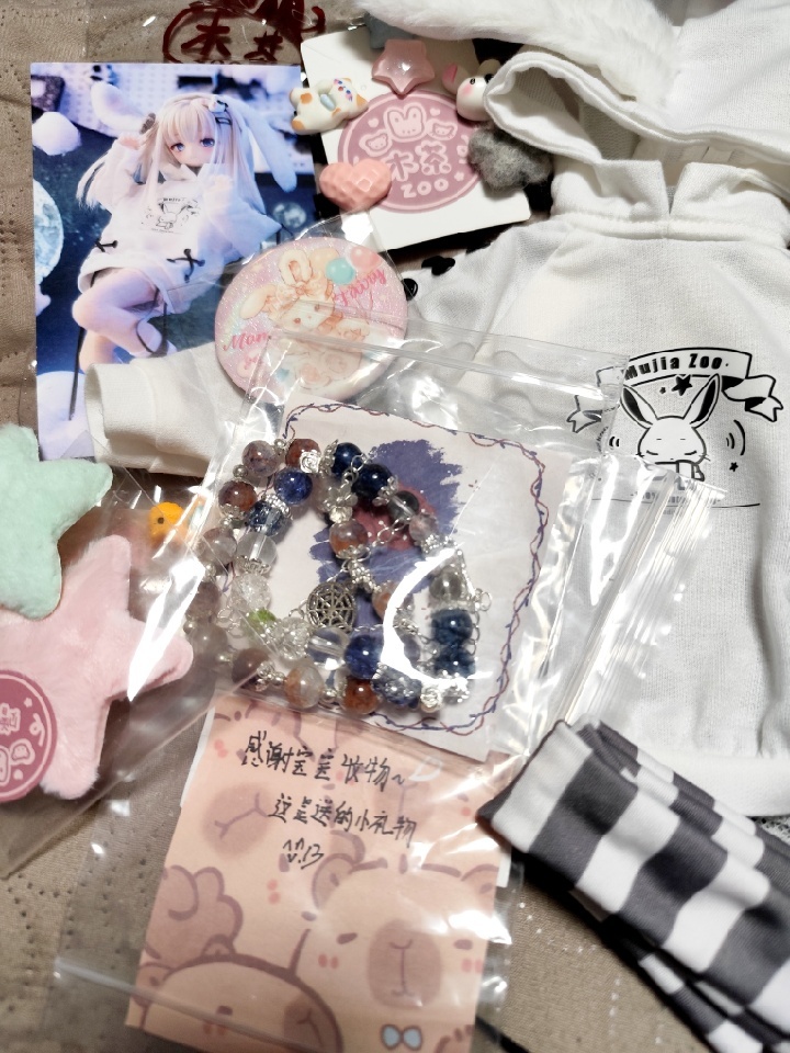 http://img1.superbuy.com/images/app/2025/12/19/3176027717661_1_9_5.jpg?x-oss-process=image/resize,w_950