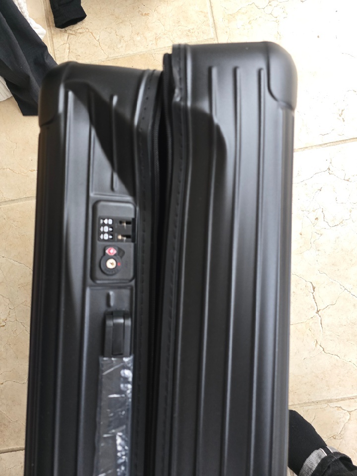 http://img1.superbuy.com/images/app/2026/02/03/2777712017701_9_3_8.jpg?x-oss-process=image/resize,w_950