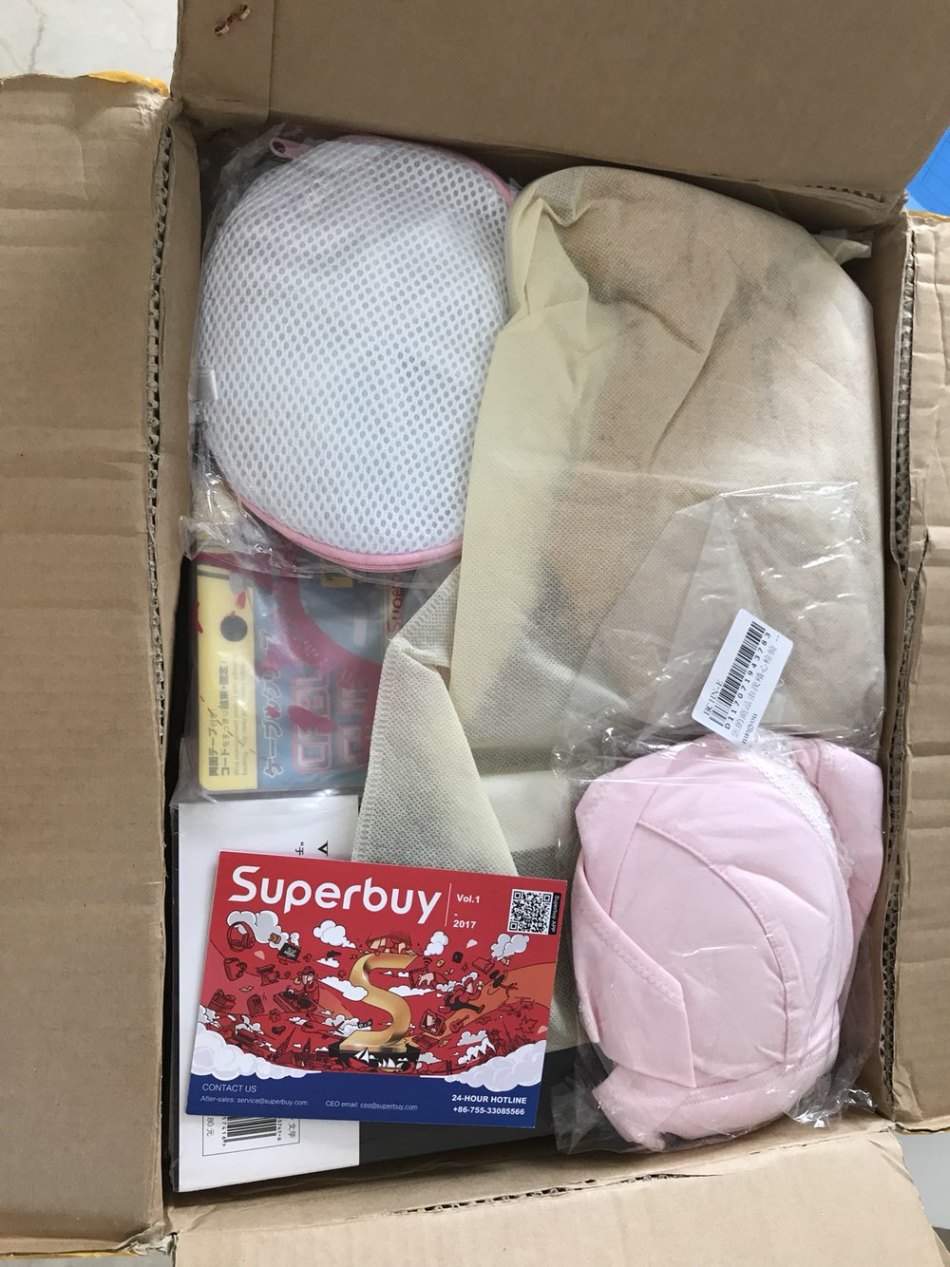 http://img1.superbuy.com/images/consult/2017/08/18/77f50dd57bac12af745b70dc4aa09073.jpg?x-oss-process=image/resize,w_950