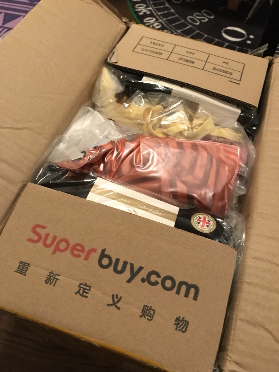http://img1.superbuy.com/images/consult/2017/09/21/318d871bef6f2786618cb0a81f043d0b.jpg?x-oss-process=image/resize,w_950