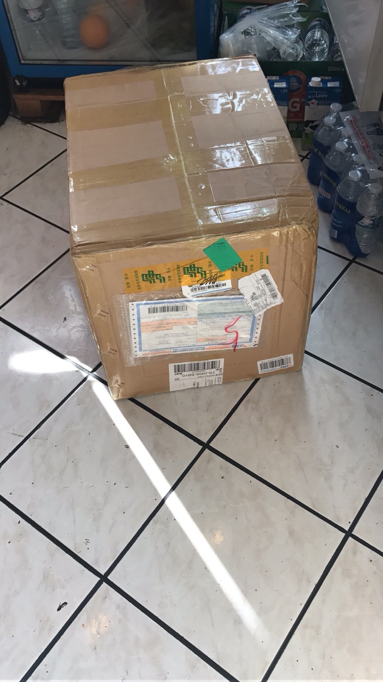 http://img1.superbuy.com/images/consult/2017/10/03/9d36fde4bb765883c05c5b3d6c5d2eeb.jpg?x-oss-process=image/resize,w_950