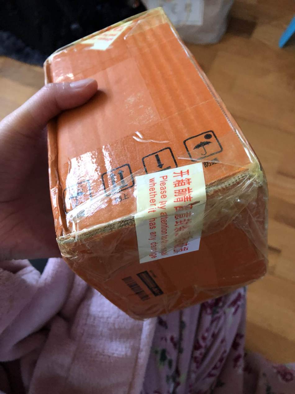 https://img1.superbuy.com/images/consult/2018/01/14/f7bd36dd6a991ad5f60aa937774f613b.jpg?x-oss-process=image/resize,w_950