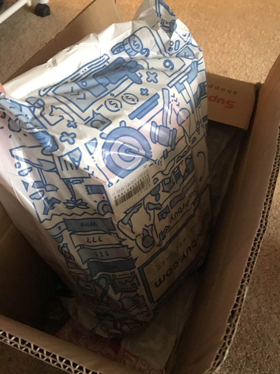 https://img1.superbuy.com/images/consult/2018/01/17/645a2ef4ddefd66a2e7128f4c47fe077.jpg?x-oss-process=image/resize,w_950