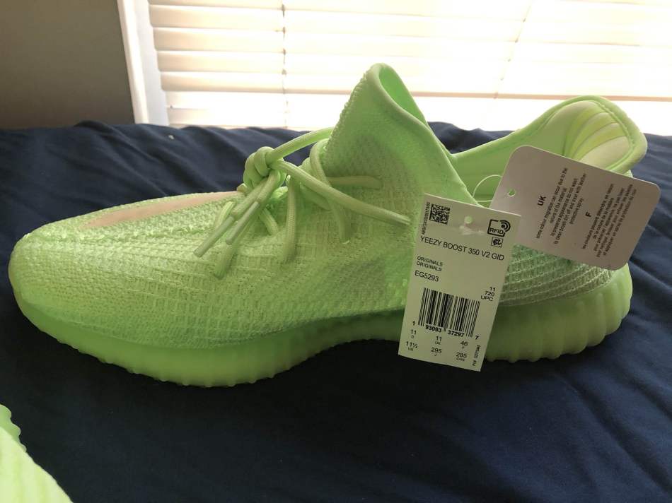 https://img1.superbuy.com/images/consult/2019/10/24/62a037d00b04e3fbc6a335e440d53cd8.jpg?x-oss-process=image/resize,w_950