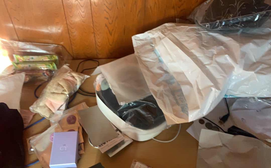 https://img1.superbuy.com/images/consult/2020/07/05/22c4ed784e6d13ca4876dc459289e2c8.jpg?x-oss-process=image/resize,w_950