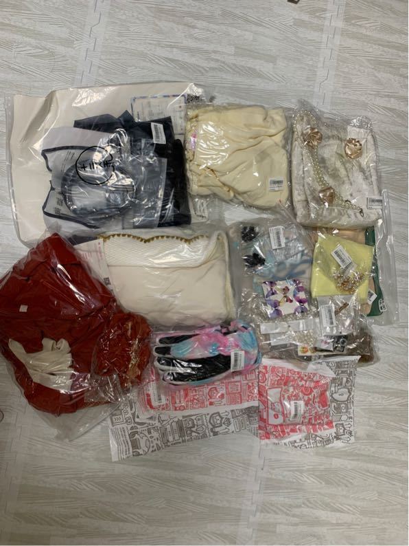 https://img1.superbuy.com/images/consult/2022/11/26/85c892750f8b16ff30ad45558dacc829.jpg?x-oss-process=image/resize,w_950