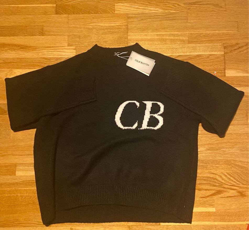 https://img1.superbuy.com/images/consult/2025/01/14/8f8cec3f3c5645c5ec76280f7395df32.jpg?x-oss-process=image/resize,w_950