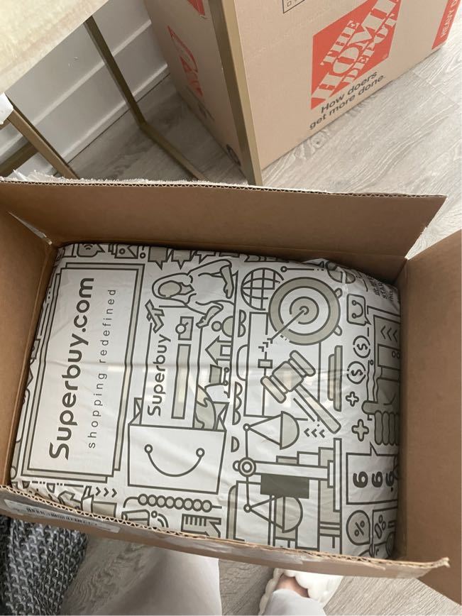 https://img1.superbuy.com/images/consult/2025/03/08/83eb8f74065774ec2ec6750d3f41c431.jpg?x-oss-process=image/resize,w_950