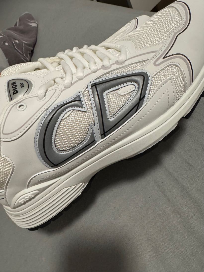 https://img1.superbuy.com/images/consult/2025/04/11/01e95c4f42b7d29ee911964e7f017d8d.jpg?x-oss-process=image/resize,w_950
