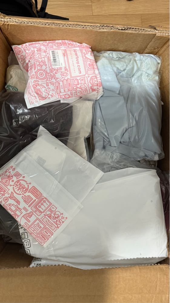 https://img1.superbuy.com/images/consult/2025/07/15/74bdccca97b068dd9d1ba312b53a844f.jpg?x-oss-process=image/resize,w_950