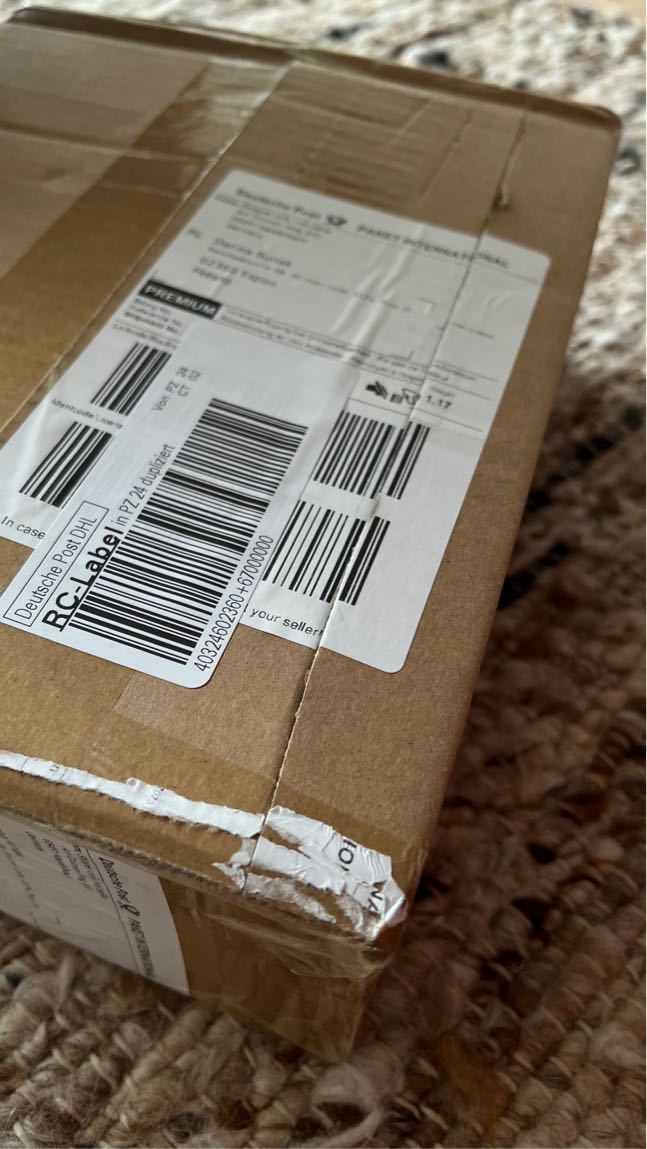 https://img1.superbuy.com/images/consult/2025/08/08/375c30b4cea1ac04648c425311b71065.jpg?x-oss-process=image/resize,w_950