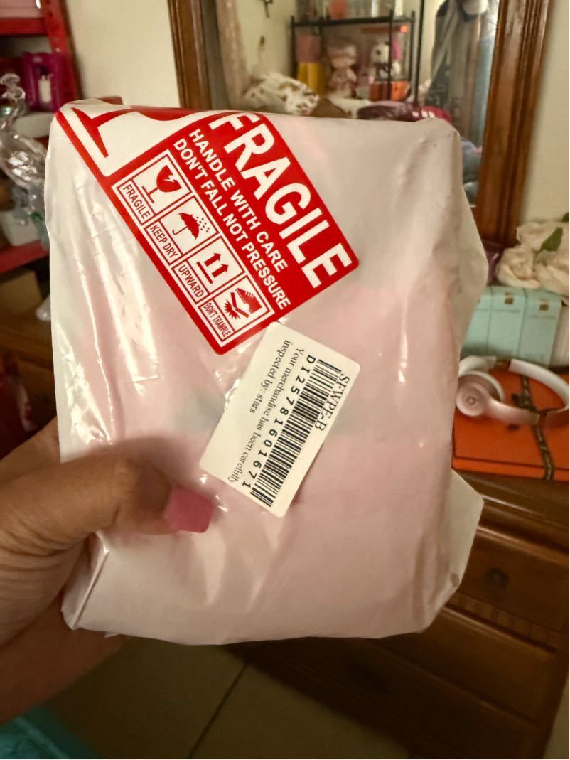 https://img1.superbuy.com/images/consult/2025/09/19/66d4edd12a863d4be64d2e4fc687570c.jpg?x-oss-process=image/resize,w_950