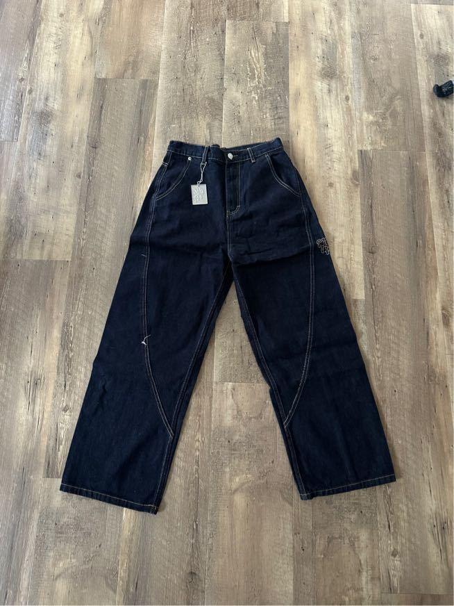 https://img1.superbuy.com/images/consult/2025/10/30/cbf67e9e66720e3a7ecafc9d5f56e28e.jpg?x-oss-process=image/resize,w_950