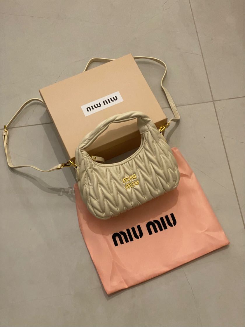 https://img1.superbuy.com/images/consult/2025/11/15/e99cd11419153e9eb13c1208980eeebc.jpg?x-oss-process=image/resize,w_950