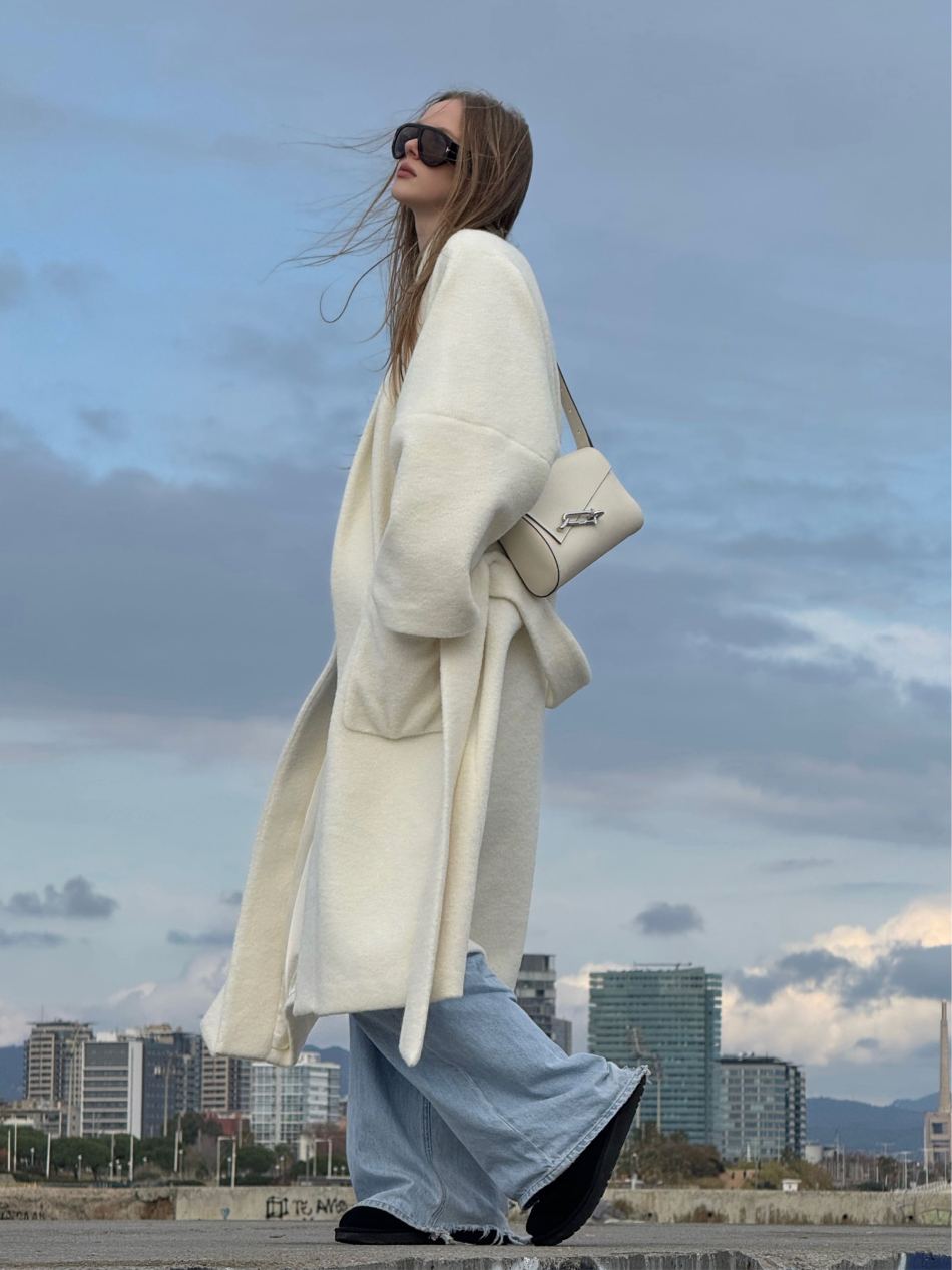 https://img1.superbuy.com/images/consult/2025/12/16/390a3b039d4333d38fac49b9f22592ab.jpg?x-oss-process=image/resize,w_950