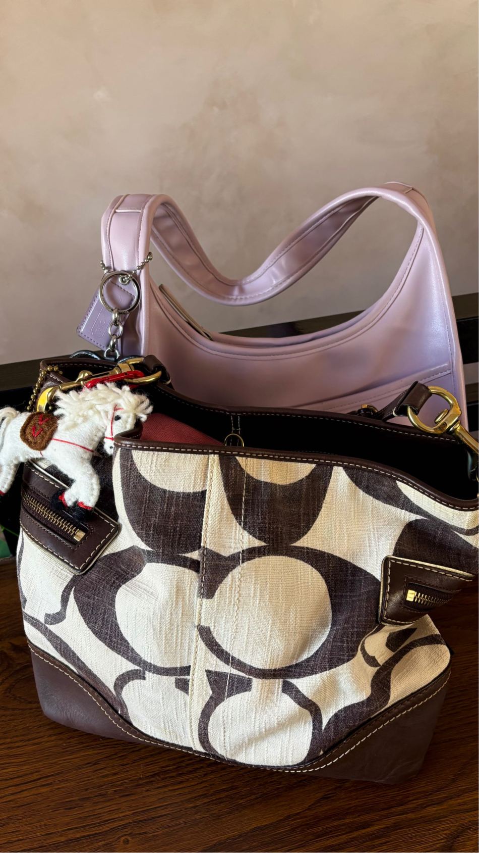 https://img1.superbuy.com/images/consult/2026/01/20/6c42a7872f906cbc86244b00938d634a.jpg?x-oss-process=image/resize,w_950
