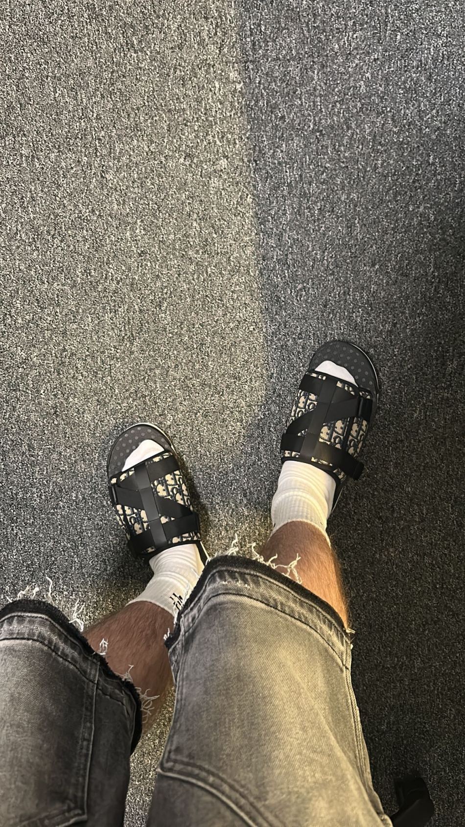 https://img1.superbuy.com/images/consult/2026/05/13/3377ec395704e009e5b3634dfa78ac94.jpg?x-oss-process=image/resize,w_950