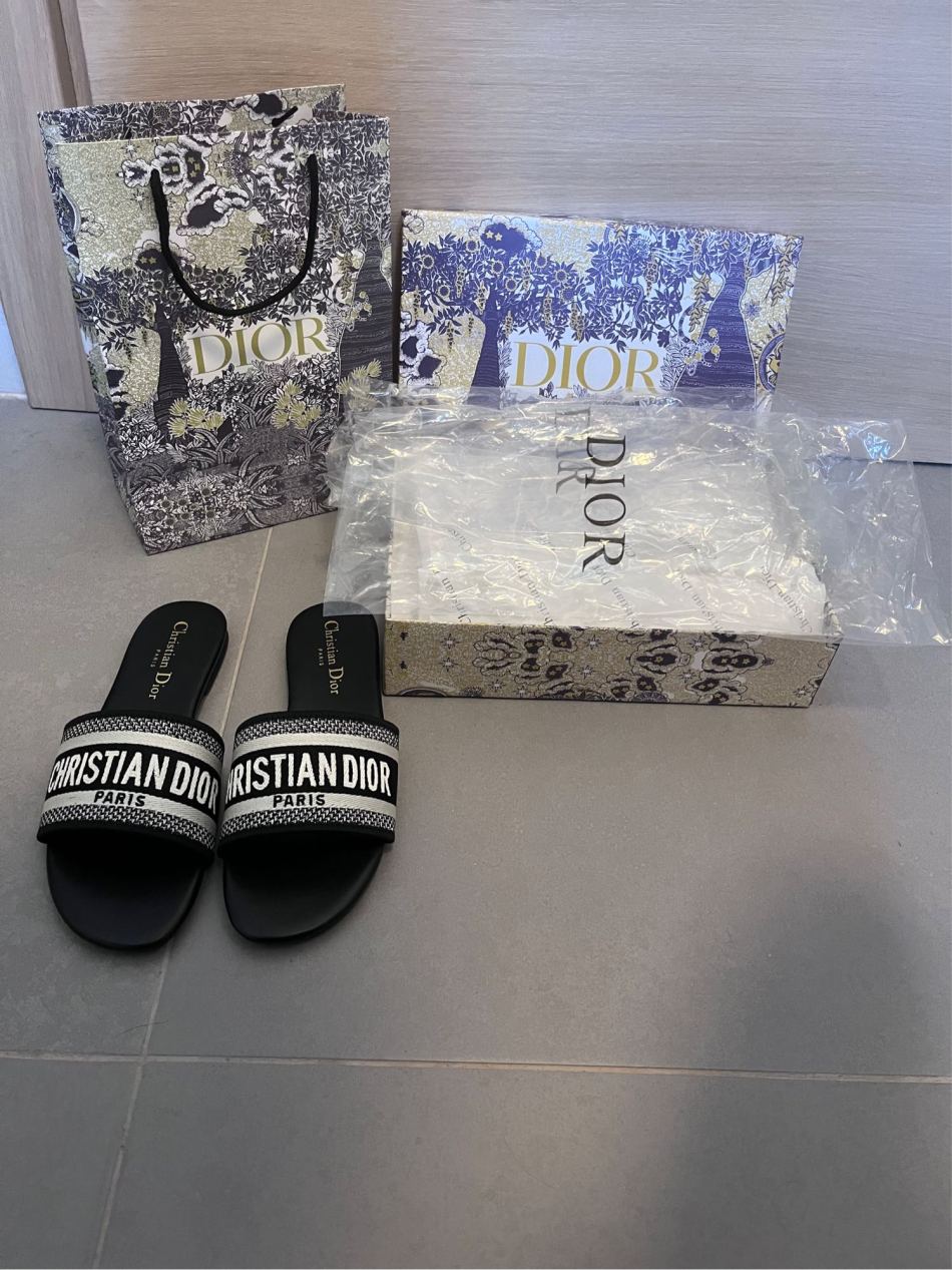 https://img1.superbuy.com/images/consult/2026/05/20/7684c4bb62f64b9ef48996181a804a05.jpg?x-oss-process=image/resize,w_950