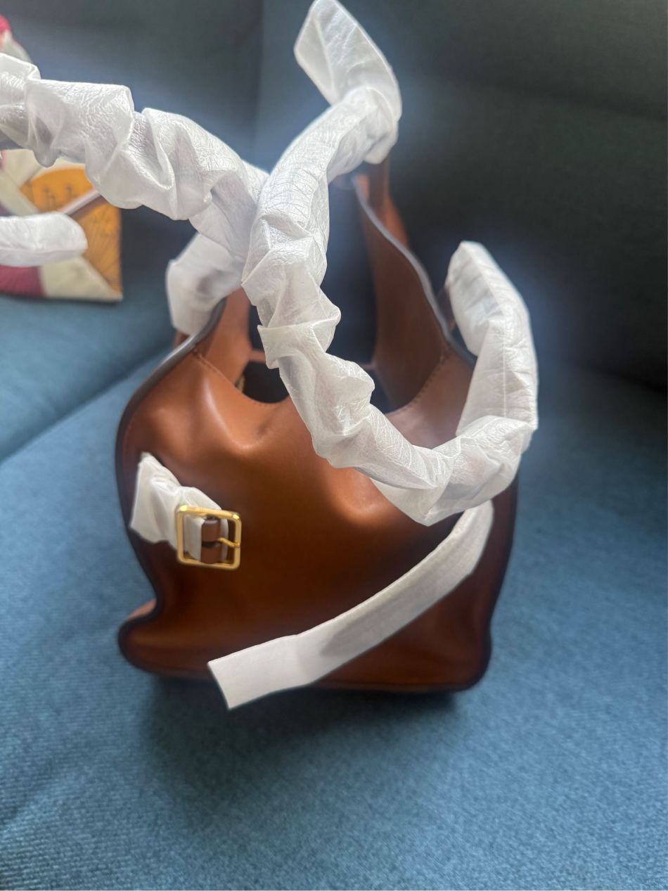 https://img1.superbuy.com/images/consult/2026/06/09/1387338afe4fc03aa8725e0ac1b47fbb.jpg?x-oss-process=image/resize,w_950