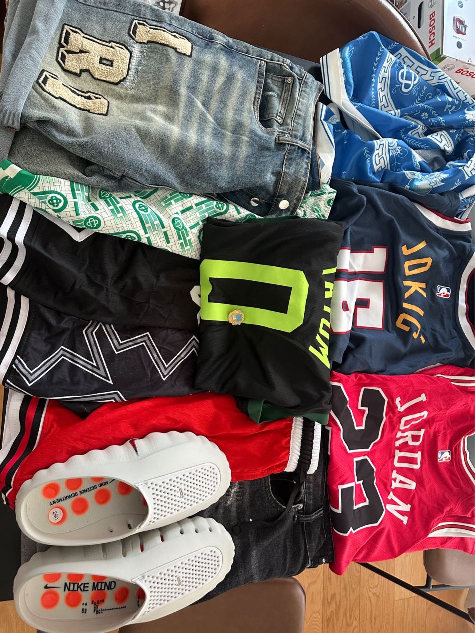 https://img1.superbuy.com/images/consult/2026/06/11/f60f79a3bb7b44526003647ec5a5d6ae.jpg?x-oss-process=image/resize,w_950