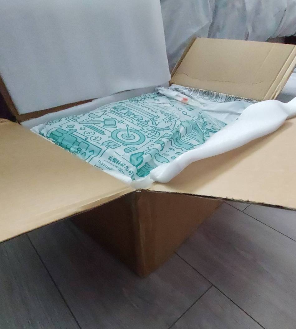 https://img1.superbuy.com/images/package/2025/07/28/19284930062836ad172e9150441e5180cfeb587.jpg?x-oss-process=image/resize,w_950