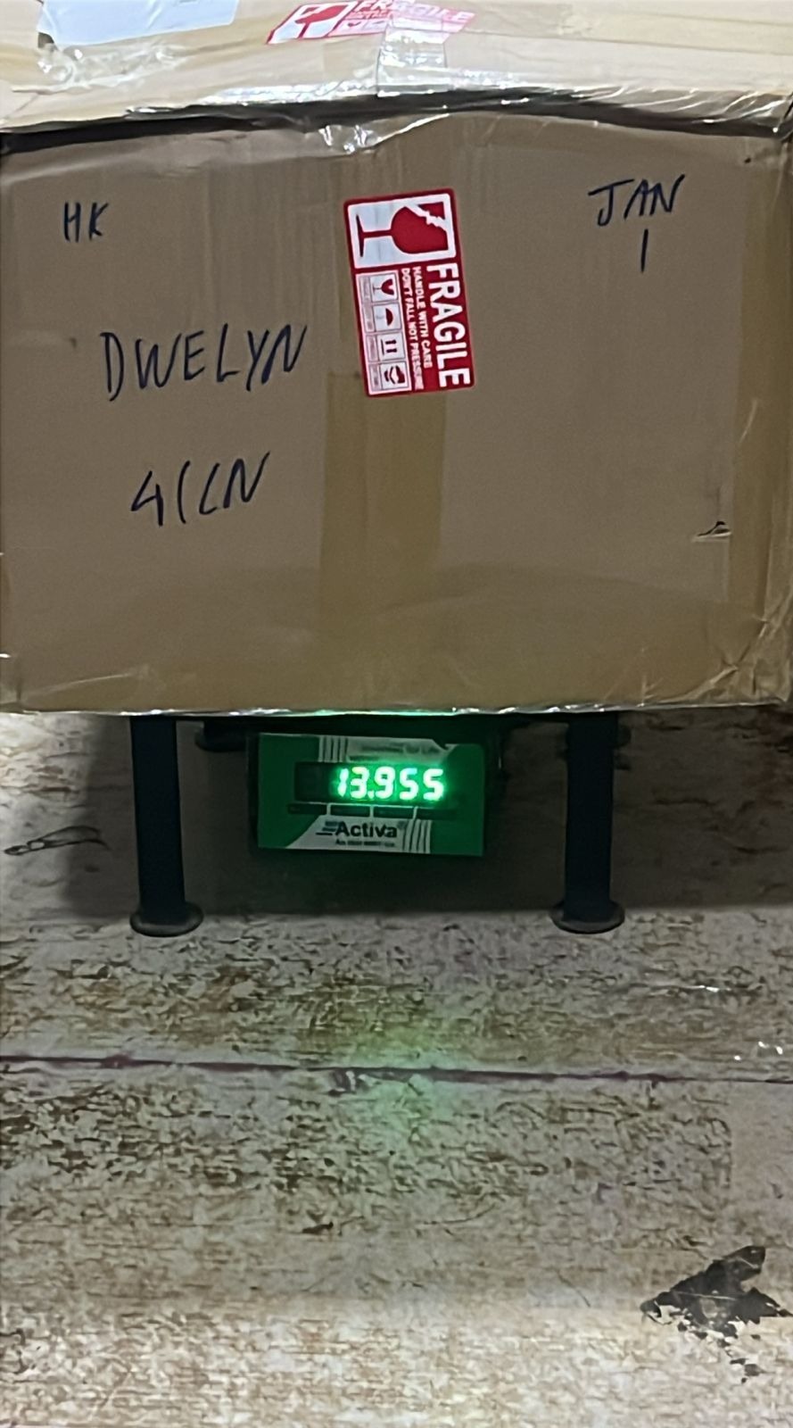 https://img1.superbuy.com/images/package/2026/01/06/21005036f7d13abadfbbc124f4e33add1542fb5.jpeg