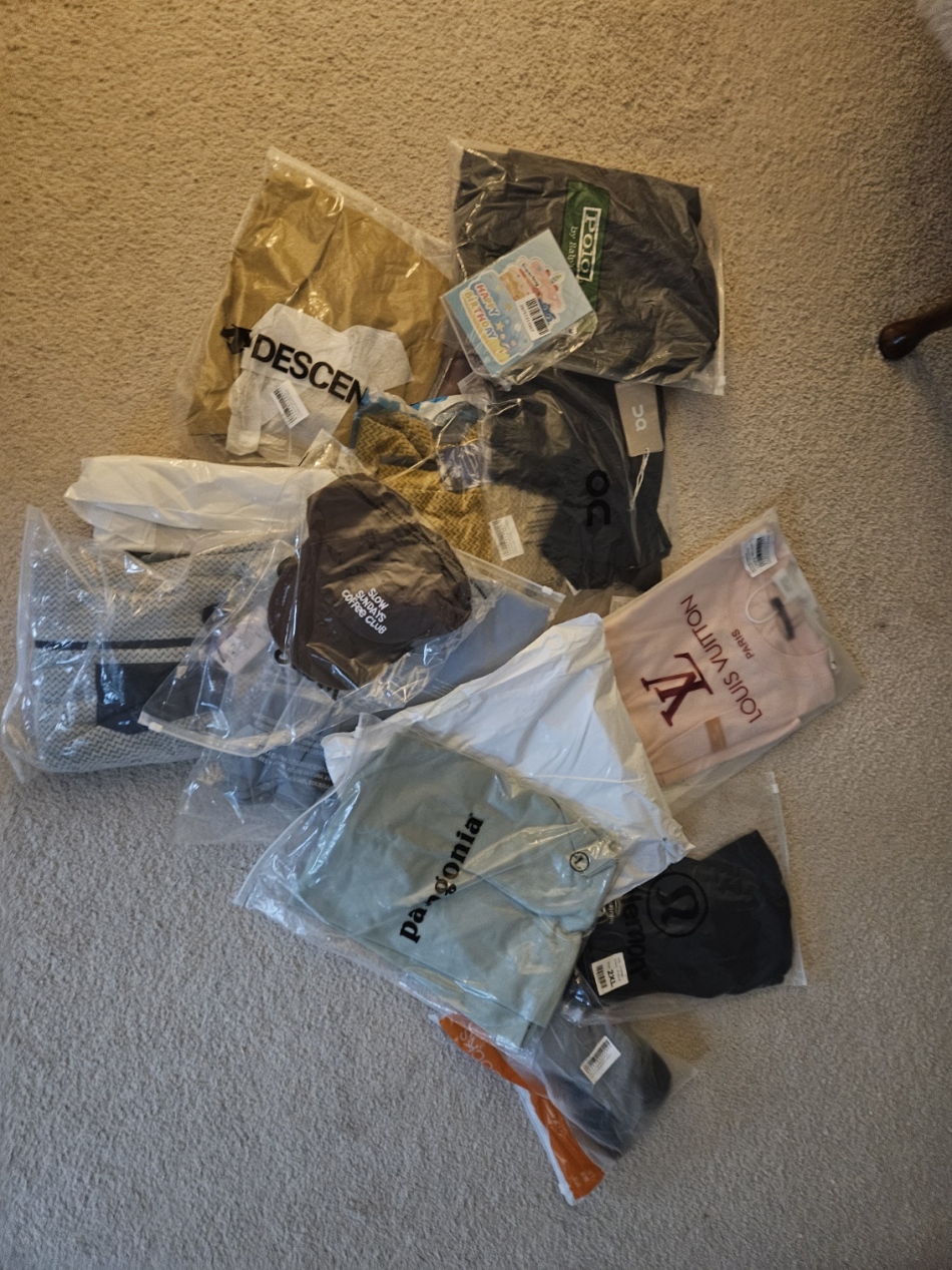 https://img1.superbuy.com/images/package/2026/06/10/1984981c1cd5c05b6ce4ecca72c9e375a2e73dc.jpg?x-oss-process=image/resize,w_950